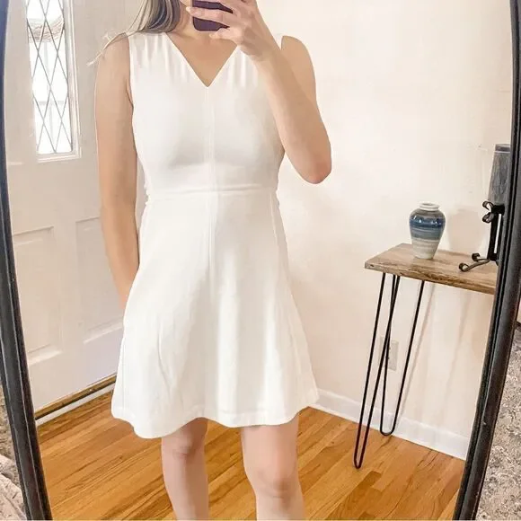 Vince V Neck White Mini Dress 4 - Picture 9 of 9